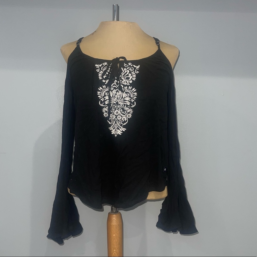 NWT Hollister top